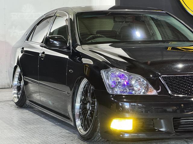 クラウン アスリート　６０ｔｈスペシャルエディション　ゼロクラ後期　イデアルエアサス　メーガンレーシングアッパーアーム　シートカバー　４本出しマフラー　電磁弁リモコン式エアサスキット　公認車検可　ロクサーニ２０インチホイール　バックモニター（15枚目）