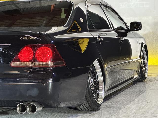クラウン アスリート　６０ｔｈスペシャルエディション　ゼロクラ後期　イデアルエアサス　メーガンレーシングアッパーアーム　シートカバー　４本出しマフラー　電磁弁リモコン式エアサスキット　公認車検可　ロクサーニ２０インチホイール　バックモニター（28枚目）