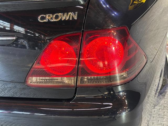 クラウン アスリート　６０ｔｈスペシャルエディション　ゼロクラ後期　イデアルエアサス　メーガンレーシングアッパーアーム　シートカバー　４本出しマフラー　電磁弁リモコン式エアサスキット　公認車検可　ロクサーニ２０インチホイール　バックモニター（30枚目）