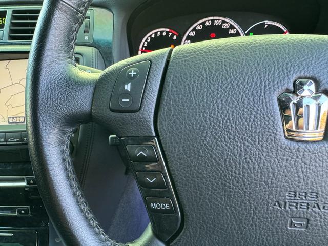 クラウン アスリート　６０ｔｈスペシャルエディション　ゼロクラ後期　イデアルエアサス　メーガンレーシングアッパーアーム　シートカバー　４本出しマフラー　電磁弁リモコン式エアサスキット　公認車検可　ロクサーニ２０インチホイール　バックモニター（53枚目）