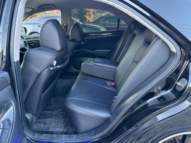 クラウン アスリート　６０ｔｈスペシャルエディション　ゼロクラ後期　イデアルエアサス　メーガンレーシングアッパーアーム　シートカバー　４本出しマフラー　電磁弁リモコン式エアサスキット　公認車検可　ロクサーニ２０インチホイール　バックモニター（71枚目）