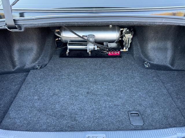 クラウン アスリート　６０ｔｈスペシャルエディション　ゼロクラ後期　イデアルエアサス　メーガンレーシングアッパーアーム　シートカバー　４本出しマフラー　電磁弁リモコン式エアサスキット　公認車検可　ロクサーニ２０インチホイール　バックモニター（77枚目）