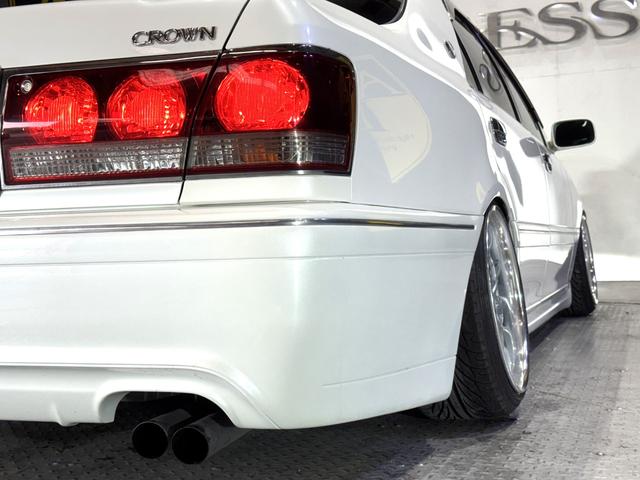 クラウン アスリートＶ　後期モデル　１ＪＺターボエンジン　ＡＩＭＧＡＩＮフルエアロ　ＲＳＲ車高調　メデューサ１８インチホイール　前後アッパーアーム　マフラー　１ＪＺＧＴＥエンジン（5枚目）