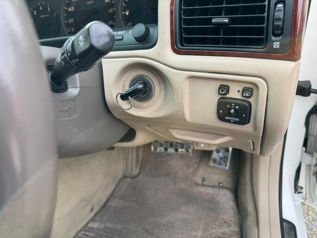 クラウン アスリートＶ　後期モデル　１ＪＺターボエンジン　ＡＩＭＧＡＩＮフルエアロ　ＲＳＲ車高調　メデューサ１８インチホイール　前後アッパーアーム　マフラー　１ＪＺＧＴＥエンジン（51枚目）