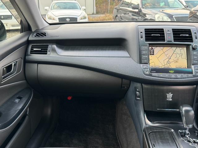 クラウン 2.5アスリート ナビパッケージ 200系 黒革シート 新品車高調 レグザス20インチホイール タイヤ4本新品交換済 フルエアロ ZEROパワーチャンバー クスコタワーバー Bluetoothオーディオ対応 パワーシートシートヒーター(41枚目)