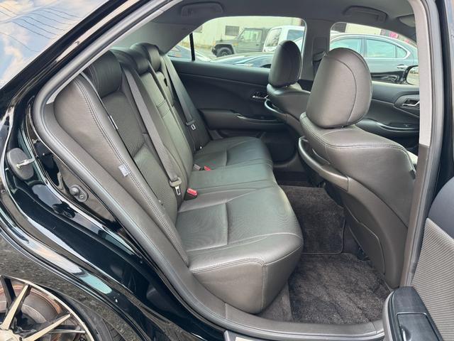 クラウン 2.5アスリート ナビパッケージ 200系 黒革シート 新品車高調 レグザス20インチホイール タイヤ4本新品交換済 フルエアロ ZEROパワーチャンバー クスコタワーバー Bluetoothオーディオ対応 パワーシートシートヒーター(60枚目)