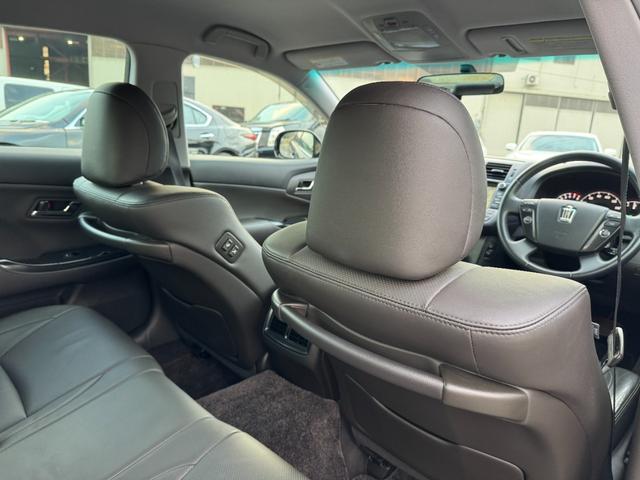 クラウン 2.5アスリート ナビパッケージ 200系 黒革シート 新品車高調 レグザス20インチホイール タイヤ4本新品交換済 フルエアロ ZEROパワーチャンバー クスコタワーバー Bluetoothオーディオ対応 パワーシートシートヒーター(61枚目)