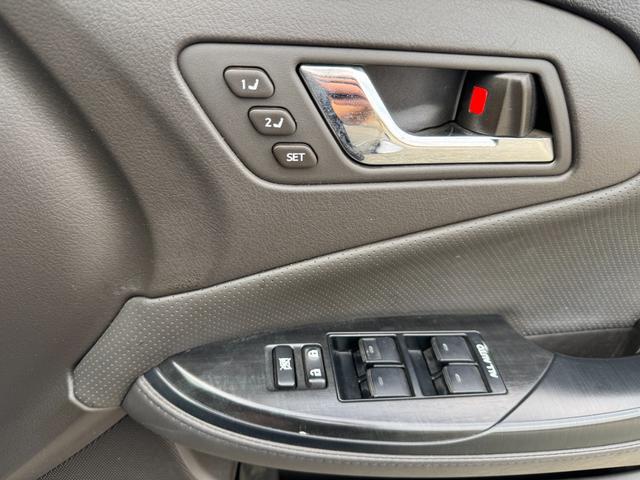 クラウン 2.5アスリート ナビパッケージ 200系 黒革シート 新品車高調 新品タイヤ 新品ALESSオリジナルカラー19インチホイール Bluetoothオーディオ対応 スマートキープッシュスタート バックカメラ ETC(55枚目)