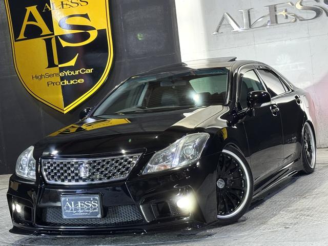 クラウン アスリート　２００系後期モデル　黒革シートサンルーフ　Ｂｌｕｅｔｏｏｔｈオーディオ対応　レギュラーガソリン　ＡＩＭＧＡＩＮフルエアロ　カールソン２０インチ　ＡＩＭＧＡＩＮマフラー　コンビステアリング　ＲＳＲ車高調（17枚目）