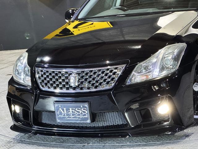 クラウン アスリート　２００系後期モデル　黒革シートサンルーフ　Ｂｌｕｅｔｏｏｔｈオーディオ対応　レギュラーガソリン　ＡＩＭＧＡＩＮフルエアロ　カールソン２０インチ　ＡＩＭＧＡＩＮマフラー　コンビステアリング　ＲＳＲ車高調（18枚目）