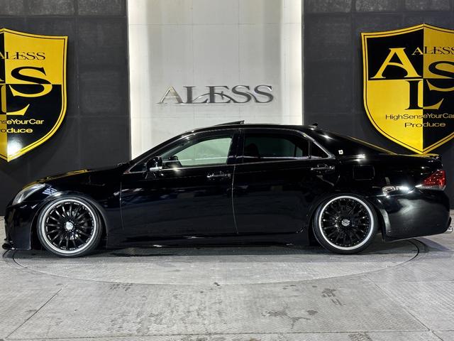 クラウン アスリート　２００系後期モデル　黒革シートサンルーフ　Ｂｌｕｅｔｏｏｔｈオーディオ対応　レギュラーガソリン　ＡＩＭＧＡＩＮフルエアロ　カールソン２０インチ　ＡＩＭＧＡＩＮマフラー　コンビステアリング　ＲＳＲ車高調（23枚目）