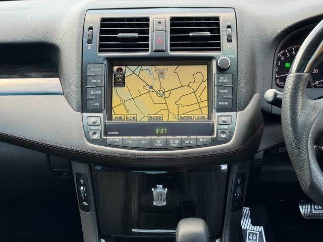 クラウン アスリート　２００系後期モデル　黒革シートサンルーフ　Ｂｌｕｅｔｏｏｔｈオーディオ対応　レギュラーガソリン　ＡＩＭＧＡＩＮフルエアロ　カールソン２０インチ　ＡＩＭＧＡＩＮマフラー　コンビステアリング　ＲＳＲ車高調（42枚目）