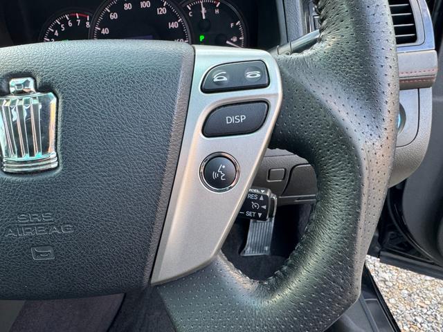 クラウン アスリート　２００系後期モデル　黒革シートサンルーフ　Ｂｌｕｅｔｏｏｔｈオーディオ対応　レギュラーガソリン　ＡＩＭＧＡＩＮフルエアロ　カールソン２０インチ　ＡＩＭＧＡＩＮマフラー　コンビステアリング　ＲＳＲ車高調（51枚目）