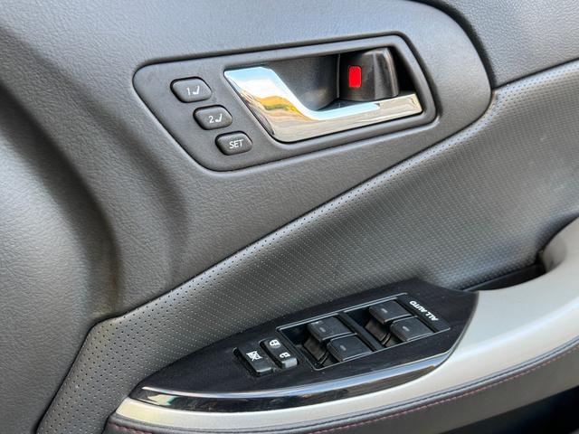 クラウン アスリート　２００系後期モデル　黒革シートサンルーフ　Ｂｌｕｅｔｏｏｔｈオーディオ対応　レギュラーガソリン　ＡＩＭＧＡＩＮフルエアロ　カールソン２０インチ　ＡＩＭＧＡＩＮマフラー　コンビステアリング　ＲＳＲ車高調（53枚目）