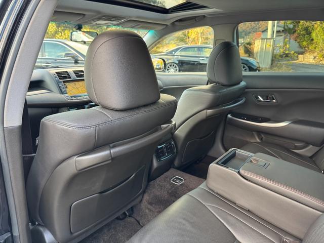 クラウン アスリート　２００系後期モデル　黒革シートサンルーフ　Ｂｌｕｅｔｏｏｔｈオーディオ対応　レギュラーガソリン　ＡＩＭＧＡＩＮフルエアロ　カールソン２０インチ　ＡＩＭＧＡＩＮマフラー　コンビステアリング　ＲＳＲ車高調（65枚目）