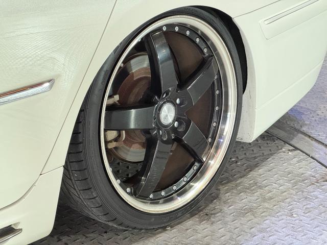 フーガ ３５０ＧＴスポーツパッケージ　Ｙ５０　Ｋ－ＢＲＥＡＫフルエアロ　ガレージマジカル車高調　ロクサーニグラスターファイブ２０インチホイール　シートカバー　スマートキープッシュスタート　バックカメラ（36枚目）