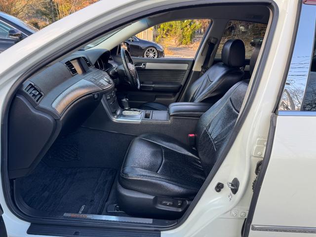 フーガ ３５０ＧＴスポーツパッケージ　Ｙ５０　Ｋ－ＢＲＥＡＫフルエアロ　ガレージマジカル車高調　ロクサーニグラスターファイブ２０インチホイール　シートカバー　スマートキープッシュスタート　バックカメラ（58枚目）