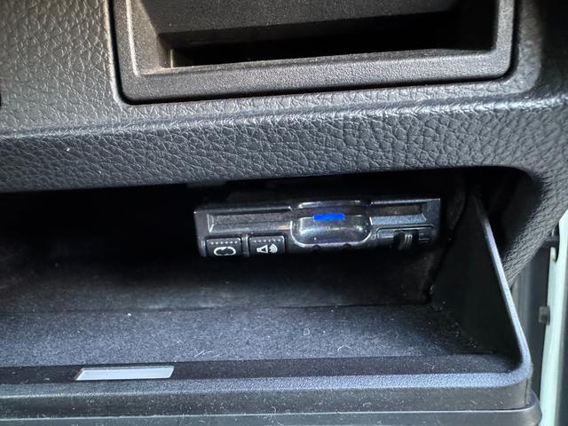 フーガ ３５０ＧＴスポーツパッケージ　Ｙ５０　Ｋ－ＢＲＥＡＫフルエアロ　ガレージマジカル車高調　ロクサーニグラスターファイブ２０インチホイール　シートカバー　スマートキープッシュスタート　バックカメラ（70枚目）