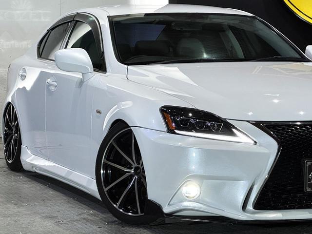 ＩＳ ＩＳ２５０　バージョンＬ　アイボリーレザーシート　スピンドルグリルキット　３眼ＬＥＤヘッドライト　ＬＥＤファイバーテール　シーケンシャルウィンカー　新品車高調　１８インチホイール　プッシュスタート　シートヒーター＆クーラー（15枚目）