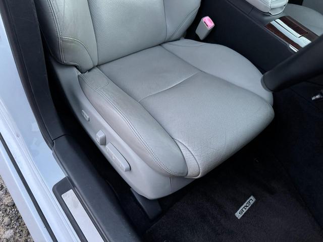 ＩＳ ＩＳ２５０　バージョンＬ　アイボリーレザーシート　スピンドルグリルキット　３眼ＬＥＤヘッドライト　ＬＥＤファイバーテール　シーケンシャルウィンカー　新品車高調　１８インチホイール　プッシュスタート　シートヒーター＆クーラー（56枚目）