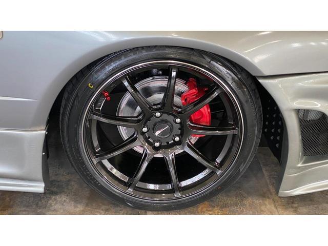 スカイライン ＧＴ　新品クロススピード　ＲＳ９　１８　新品タイヤ　新品フルタップ車高調　新品エアロ　　新品リアウイング　新品砲弾マフラー（4枚目）