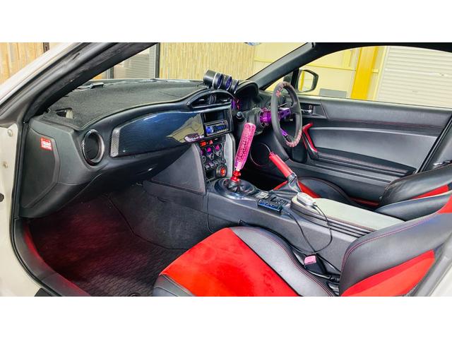 ８６ ＧＴリミテッド　☆ロームエア　エアサス☆クールレーシングフルエアロ☆ＶＬＡＮＤヘッドライト☆競技用マフラー☆クリアテール☆クリアバックフォグ☆（20枚目）