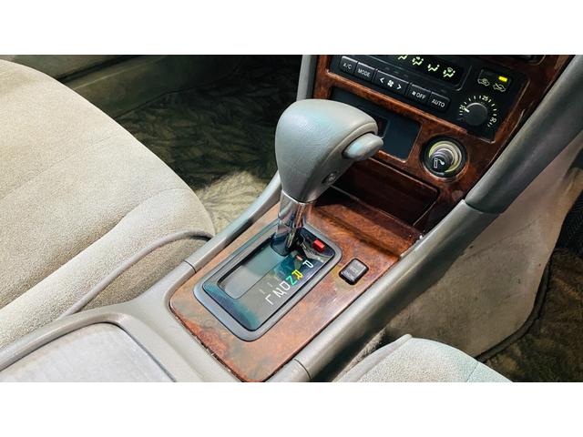 マークII グランデ　☆ＮＥＷオールペイント☆新品フルエアロ☆新品フルタップ車高調☆新品クロススピード　ＲＳ９　１８インチアルミホイール　新品タイヤ☆新品ヘッドライトＬＥＤバルブ☆ＨＤＤナビ☆ＥＴＣ☆（46枚目）