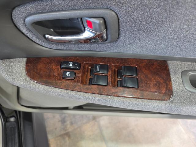 マークII グランデ 修復歴無 AT車 2500cc 新規全塗装施工 新品フルエアロ 新品フルタップ車高調 シュティッヒエボリューション17インチアルミホイール新品タイヤ 新品マフラーカッター(49枚目)