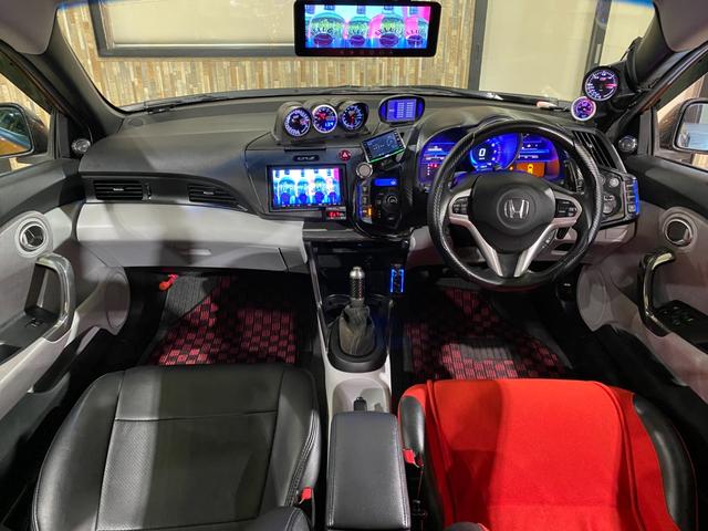 ＣＲ－Ｚ α　レイズ　ボルクレーシングＴＥ３７　１８インチアルミホイール　ＴＥＩＮ車高調　社外マフラー　運転席スパルコシート　ＳＤナビＢｌｕｅｔｏｏｔｈ対応　コムテックカーレーダー　サブウーファー（4枚目）