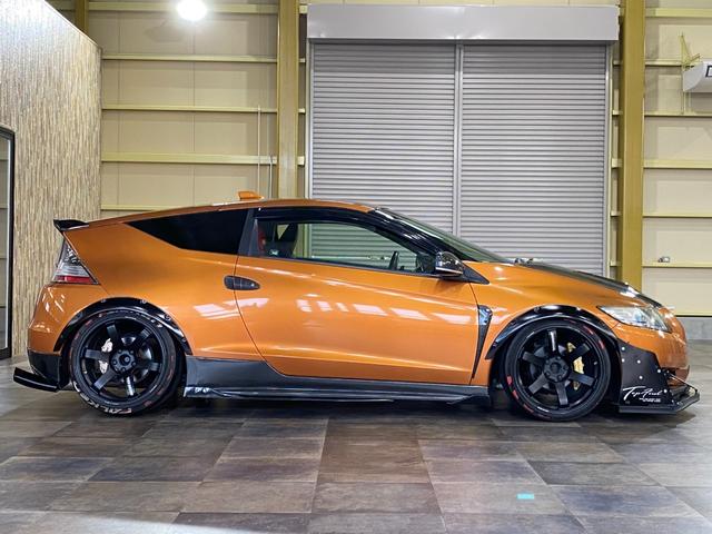 ＣＲ－Ｚ α　レイズ　ボルクレーシングＴＥ３７　１８インチアルミホイール　ＴＥＩＮ車高調　社外マフラー　運転席スパルコシート　ＳＤナビＢｌｕｅｔｏｏｔｈ対応　コムテックカーレーダー　サブウーファー（10枚目）