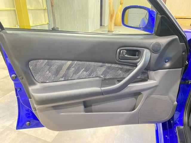 スカイライン ２５ＧＴ　ＧＴ－Ｒエンジン載替公認済　５速マニュアル載替公認済み　ベイサイドブルー全塗装　新品エアロ　車高調　新品１８アルミホイール　砲弾マフラー　ＧＴ－Ｖビッグキャリパー移設　新品スリットローター（64枚目）