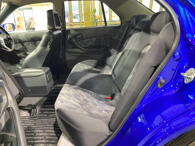 スカイライン ２５ＧＴ　ＧＴ－Ｒエンジン載替公認済　５速マニュアル載替公認済み　ベイサイドブルー全塗装　新品エアロ　車高調　新品１８アルミホイール　砲弾マフラー　ＧＴ－Ｖビッグキャリパー移設　新品スリットローター（67枚目）