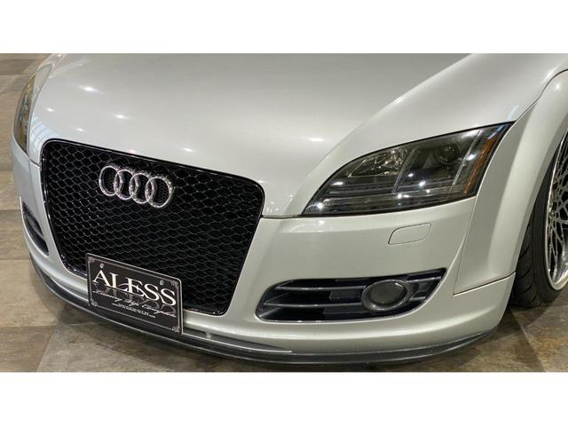 ＴＴクーペ ２．０ＴＦＳＩ　☆モードパルファムフルエアロ☆カズサス２独エアサス　イデアルコントロールユニット　公認取得☆クリムソン１９インチアルミホイール☆競技用マフラー☆社外ヘッドライト＆テールランプ☆（7枚目）