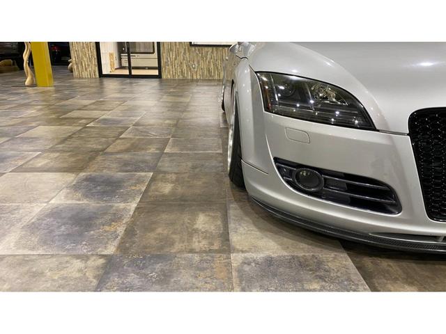 ＴＴクーペ ２．０ＴＦＳＩ　☆モードパルファムフルエアロ☆カズサス２独エアサス　イデアルコントロールユニット　公認取得☆クリムソン１９インチアルミホイール☆競技用マフラー☆社外ヘッドライト＆テールランプ☆（39枚目）