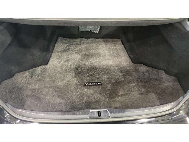 ＬＳ４６０ ベースグレード　★逆輸入車★２１インチアルミホイール★ＲＳＲフルタップ車高調★国内ナビ★サンルーフ★黒革シート★マークレビンソン★ＬＥＤ６００ｈヘッド★バックカメラ★ロゴ入りカラーキャリパー★（17枚目）