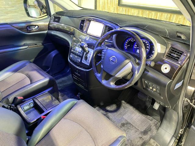 エルグランド ３５０ハイウェイスター　エアサス取付車　修復歴無　エイムゲインフルエアロ　エイムゲインＧＩＩＭ２０インチアルミホイール　　ボルドワールドエアサス公認済み　Ｂｌｕｅｔｏｏｔｈ対応　ＨＤＤナビ　ドラレコ付きデジタルインナーミラー（13枚目）