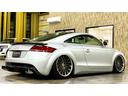 ＴＴクーペ ２．０ＴＦＳＩ　☆モードパルファムフルエアロ☆カズサス２独エアサス　イデアルコントロールユニット　公認取得☆クリムソン１９インチアルミホイール☆競技用マフラー☆社外ヘッドライト＆テールランプ☆（2枚目）