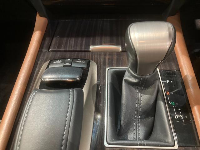 ＬＳ ＬＳ４６０　バージョンＣ　Ｉパッケージ　黒革　サンルーフ　三眼ＬＥＤ　エアーシート　セキュリティー　ＨＤＤナビ　Ｐシート　クルーズコントロール　ナビ　ＥＴＣ　オットマン　ＰＷ　エアバッグ　ＡＢＳ　スマキー　ＥＳＣ（40枚目）
