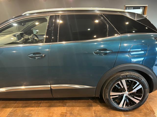 ３００８ ＧＴハイブリッド４　サンルーフ・アクティブクルーズコントロール／ＵＳＢ／Ｂｌｕｅｔｏｏｔｈ／ＡｐｐｌｅＣａｒＰｌａｙ／全方位カメラ／ハーフレザーシート／シートヒーター／社外前後ドライブレコーダー（7枚目）