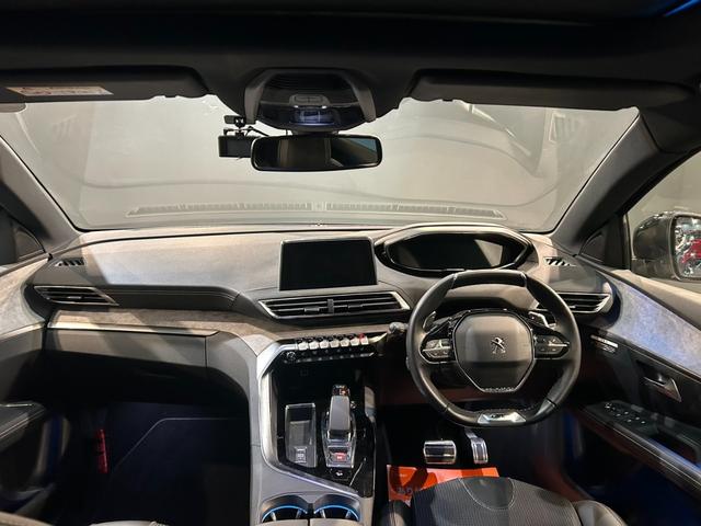 ３００８ ＧＴハイブリッド４　サンルーフ・アクティブクルーズコントロール／ＵＳＢ／Ｂｌｕｅｔｏｏｔｈ／ＡｐｐｌｅＣａｒＰｌａｙ／全方位カメラ／ハーフレザーシート／シートヒーター／社外前後ドライブレコーダー（16枚目）