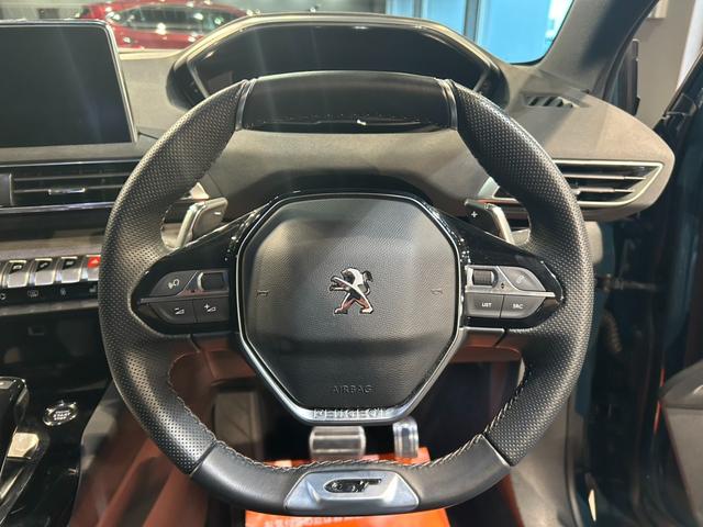 ３００８ ＧＴハイブリッド４　サンルーフ・アクティブクルーズコントロール／ＵＳＢ／Ｂｌｕｅｔｏｏｔｈ／ＡｐｐｌｅＣａｒＰｌａｙ／全方位カメラ／ハーフレザーシート／シートヒーター／社外前後ドライブレコーダー（17枚目）