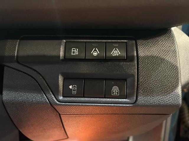 ３００８ ＧＴハイブリッド４　サンルーフ・アクティブクルーズコントロール／ＵＳＢ／Ｂｌｕｅｔｏｏｔｈ／ＡｐｐｌｅＣａｒＰｌａｙ／全方位カメラ／ハーフレザーシート／シートヒーター／社外前後ドライブレコーダー（29枚目）