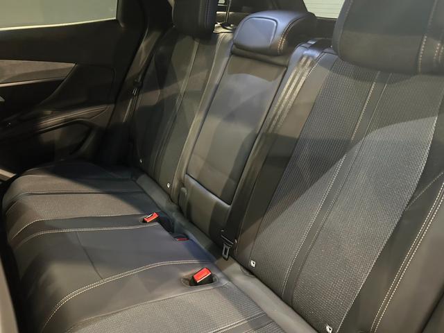 ３００８ ＧＴハイブリッド４　サンルーフ・アクティブクルーズコントロール／ＵＳＢ／Ｂｌｕｅｔｏｏｔｈ／ＡｐｐｌｅＣａｒＰｌａｙ／全方位カメラ／ハーフレザーシート／シートヒーター／社外前後ドライブレコーダー（37枚目）