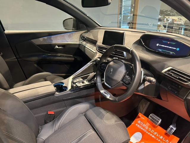 ３００８ ＧＴハイブリッド４　サンルーフ・アクティブクルーズコントロール／ＵＳＢ／Ｂｌｕｅｔｏｏｔｈ／ＡｐｐｌｅＣａｒＰｌａｙ／全方位カメラ／ハーフレザーシート／シートヒーター／社外前後ドライブレコーダー（41枚目）