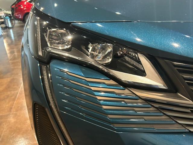 ３００８ ＧＴハイブリッド４　サンルーフ・アクティブクルーズコントロール／ＵＳＢ／Ｂｌｕｅｔｏｏｔｈ／ＡｐｐｌｅＣａｒＰｌａｙ／全方位カメラ／ハーフレザーシート／シートヒーター／社外前後ドライブレコーダー（46枚目）