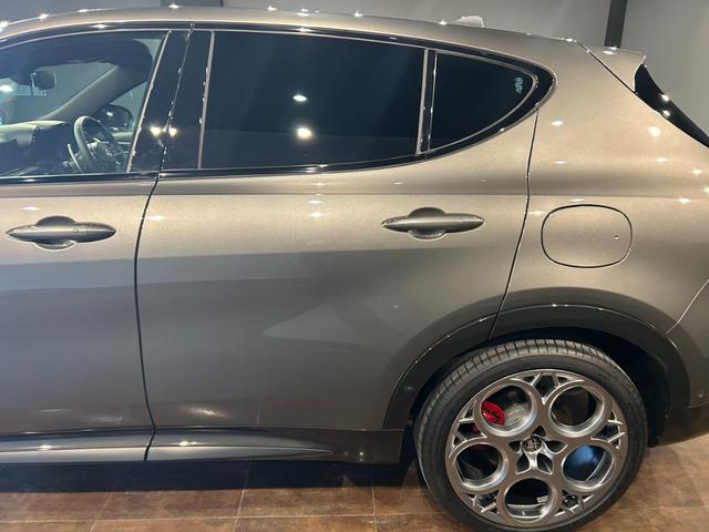 トナーレ プラグインハイブリッドQ4 ヴェローチェ 純正ナビ Bカメラ 全方位カメラ 黒革シート シートヒータークーラー アダプティブクルーズコントロール 衝突軽減ブレーキ レーンキープアシスト 前後ドラレコ ETC(10枚目)