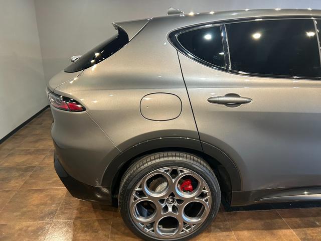 トナーレ プラグインハイブリッドQ4 ヴェローチェ 純正ナビ Bカメラ 全方位カメラ 黒革シート シートヒータークーラー アダプティブクルーズコントロール 衝突軽減ブレーキ レーンキープアシスト 前後ドラレコ ETC(12枚目)