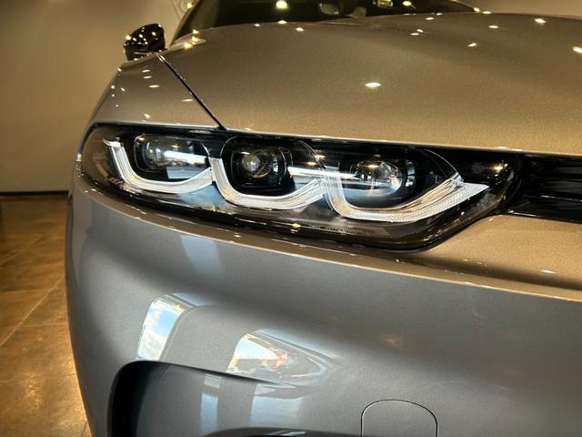 トナーレ プラグインハイブリッドQ4 ヴェローチェ 純正ナビ Bカメラ 全方位カメラ 黒革シート シートヒータークーラー アダプティブクルーズコントロール 衝突軽減ブレーキ レーンキープアシスト 前後ドラレコ ETC(16枚目)