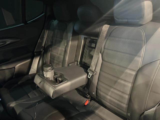 トナーレ プラグインハイブリッドQ4 ヴェローチェ 純正ナビ Bカメラ 全方位カメラ 黒革シート シートヒータークーラー アダプティブクルーズコントロール 衝突軽減ブレーキ レーンキープアシスト 前後ドラレコ ETC(30枚目)