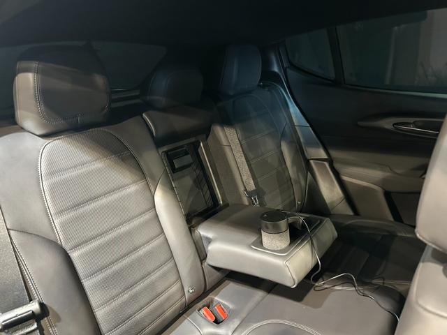 トナーレ プラグインハイブリッドQ4 ヴェローチェ 純正ナビ Bカメラ 全方位カメラ 黒革シート シートヒータークーラー アダプティブクルーズコントロール 衝突軽減ブレーキ レーンキープアシスト 前後ドラレコ ETC(31枚目)